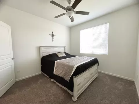 951 E Mesa Ct, Visalia, CA 93292 photo 15