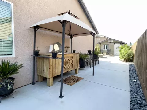 951 E Mesa Ct, Visalia, CA 93292 photo 20