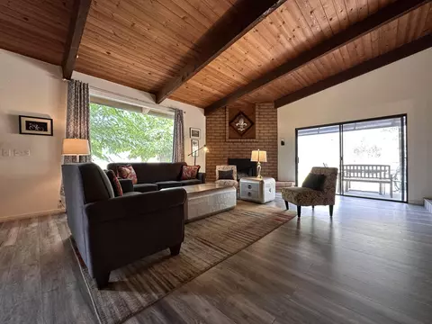 44335 Dinely Dr, Three Rivers, CA 93271 photo 2