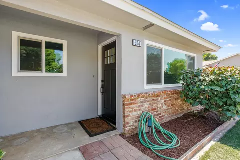 304 Sequoia Dr, Exeter, CA 93221 photo 4