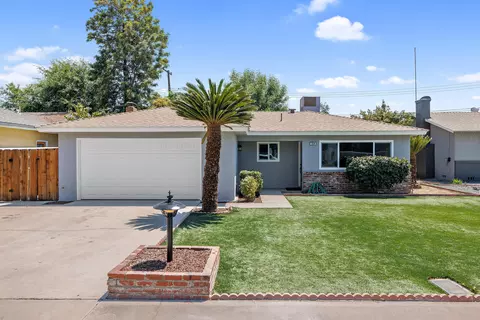 304 Sequoia Dr, Exeter, CA 93221