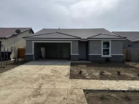 1129 E Harter Dr, Visalia, CA 93292