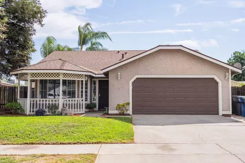 1228 Cottonwood St, Tulare, CA 93274