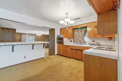 502 S E St, Tulare, CA 93274 photo 15