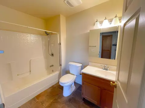 528 James Ave, Corcoran, CA 93212 photo 7