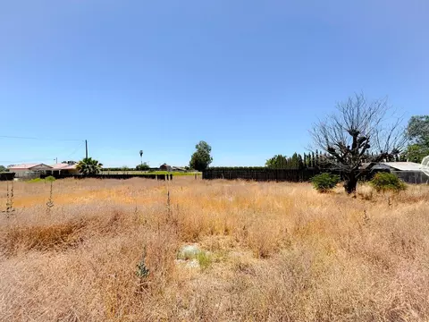 528 James Ave, Corcoran, CA 93212 photo 9