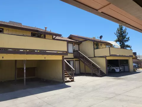 800 Monarch Cir, Exeter, CA 93221 photo 2