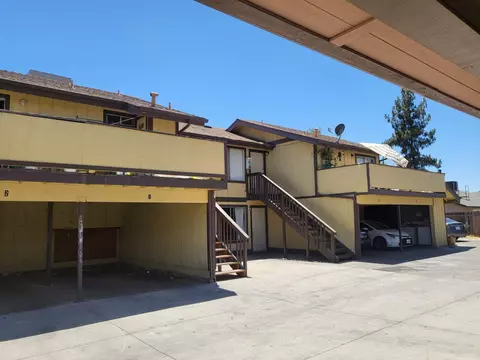 800 Monarch Cir, Exeter, CA 93221