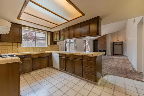 1709 E Cross Ave, Tulare, CA 93274 photo 19