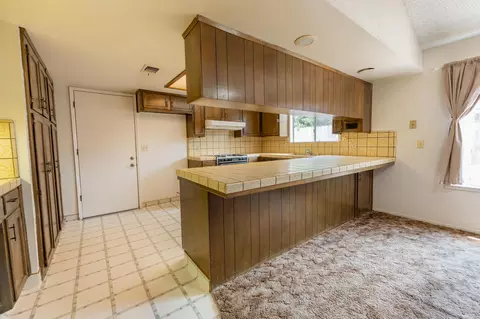 1709 E Cross Ave, Tulare, CA 93274 photo 14
