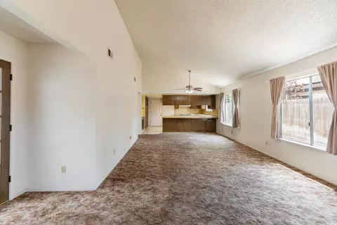 1709 E Cross Ave, Tulare, CA 93274 photo 8