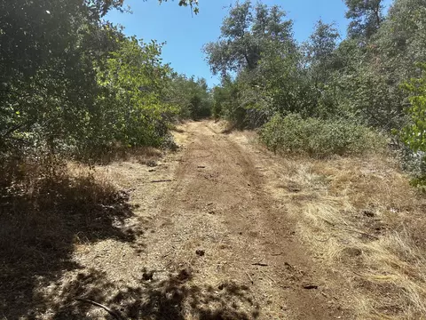 51404 Hogback Dr, Badger, CA 93603 photo 30