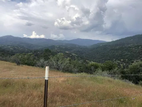51404 Hogback Dr, Badger, CA 93603 photo 17