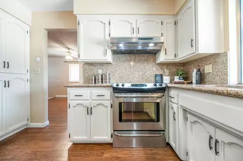 3534 W Cherry Ave, Visalia, CA 93277 photo 25