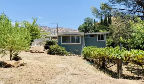 35571 Tule River Dr, Springville, CA 93265