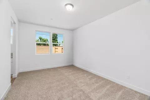 2174 N Mitchell St, Hanford, CA 93230 photo 17