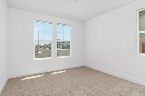 2174 N Mitchell St, Hanford, CA 93230 photo 6