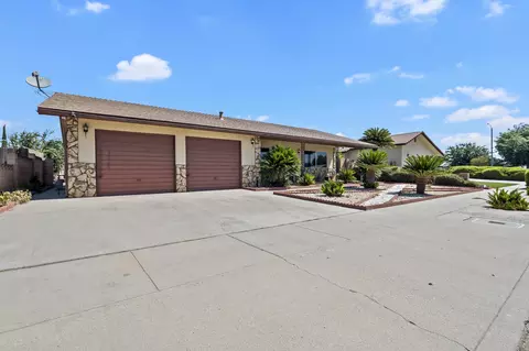 1488 E Levin Ave, Tulare, CA 93274 photo 3