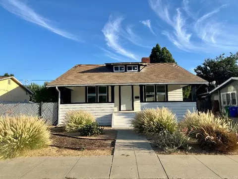 345 W Belleview Ave, Porterville, CA 93257