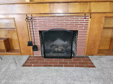 976 E San Joaquin Ave, Tulare, CA 93274 photo 7