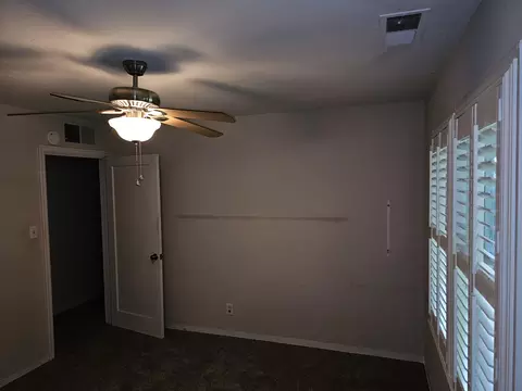 976 E San Joaquin Ave, Tulare, CA 93274 photo 14