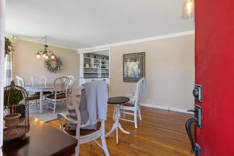 107 N Olive St, Lemoore, CA 93245 photo 5