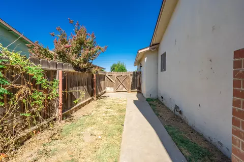 30 S Olive St, Lemoore, CA 93245 photo 25