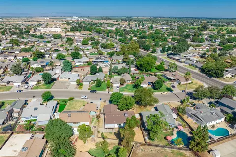 30 S Olive St, Lemoore, CA 93245 photo 33
