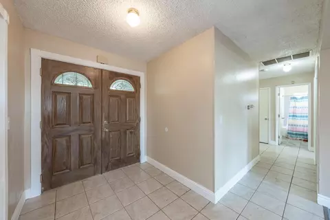 30 S Olive St, Lemoore, CA 93245 photo 5