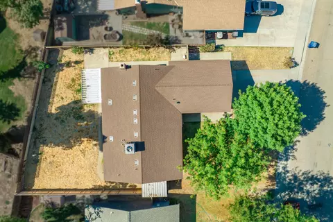 30 S Olive St, Lemoore, CA 93245 photo 31