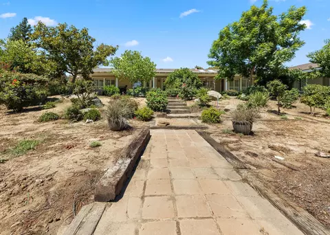 39815 Road 33, Kingsburg, CA 93631