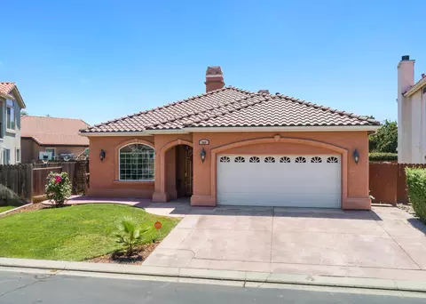 249 Lake Dr, Lemoore, CA 93245 photo 3