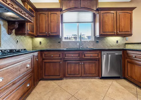 249 Lake Dr, Lemoore, CA 93245 photo 14