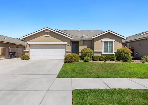 2318 S Grand St, Visalia, CA 93292