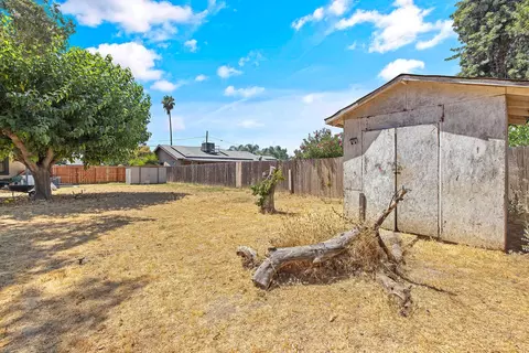 222 E Sweet Ave, Visalia, CA 93292 photo 29