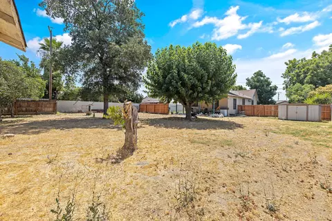 222 E Sweet Ave, Visalia, CA 93292 photo 28