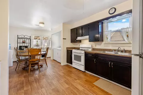 222 E Sweet Ave, Visalia, CA 93292 photo 13