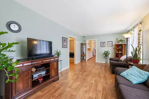 222 E Sweet Ave, Visalia, CA 93292 photo 7