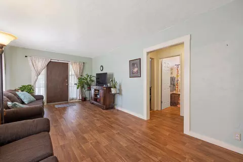 222 E Sweet Ave, Visalia, CA 93292 photo 9
