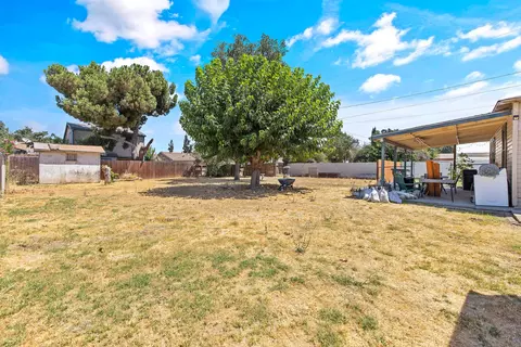 222 E Sweet Ave, Visalia, CA 93292 photo 27