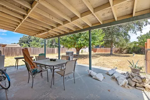 222 E Sweet Ave, Visalia, CA 93292 photo 25