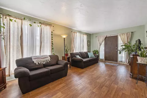 222 E Sweet Ave, Visalia, CA 93292 photo 8
