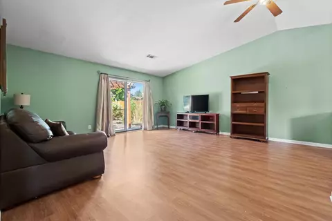 602 N Quince Ave, Exeter, CA 93221 photo 6