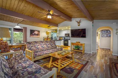 29668 Rock Creek Dr, Three Rivers, CA 93271