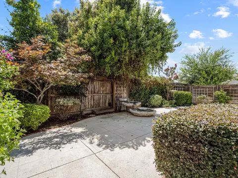 1317 E Vassar Dr, Visalia, CA 93292 photo 21