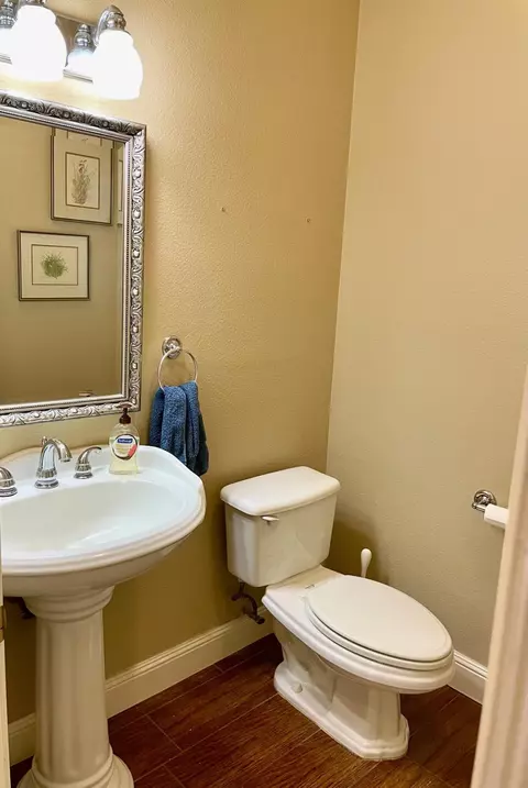 219 Lake Dr, Lemoore, CA 93245 photo 21