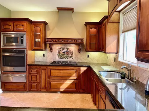 219 Lake Dr, Lemoore, CA 93245 photo 16