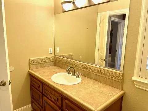 219 Lake Dr, Lemoore, CA 93245 photo 22