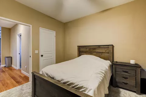 2418 E La Vida Ave, Visalia, CA 93292 photo 30