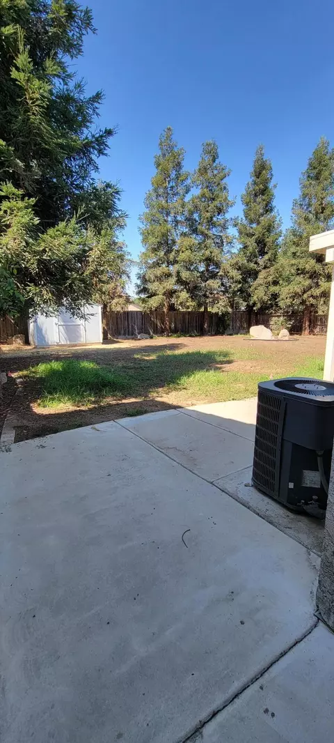 2418 E La Vida Ave, Visalia, CA 93292 photo 39